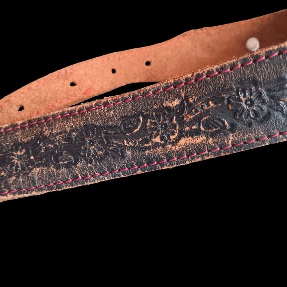 Vintage Women's Cowgirl Belt 25 26 Tex Tan USA Silver Heart 1970's Western Hippy - Picture 6 of 8